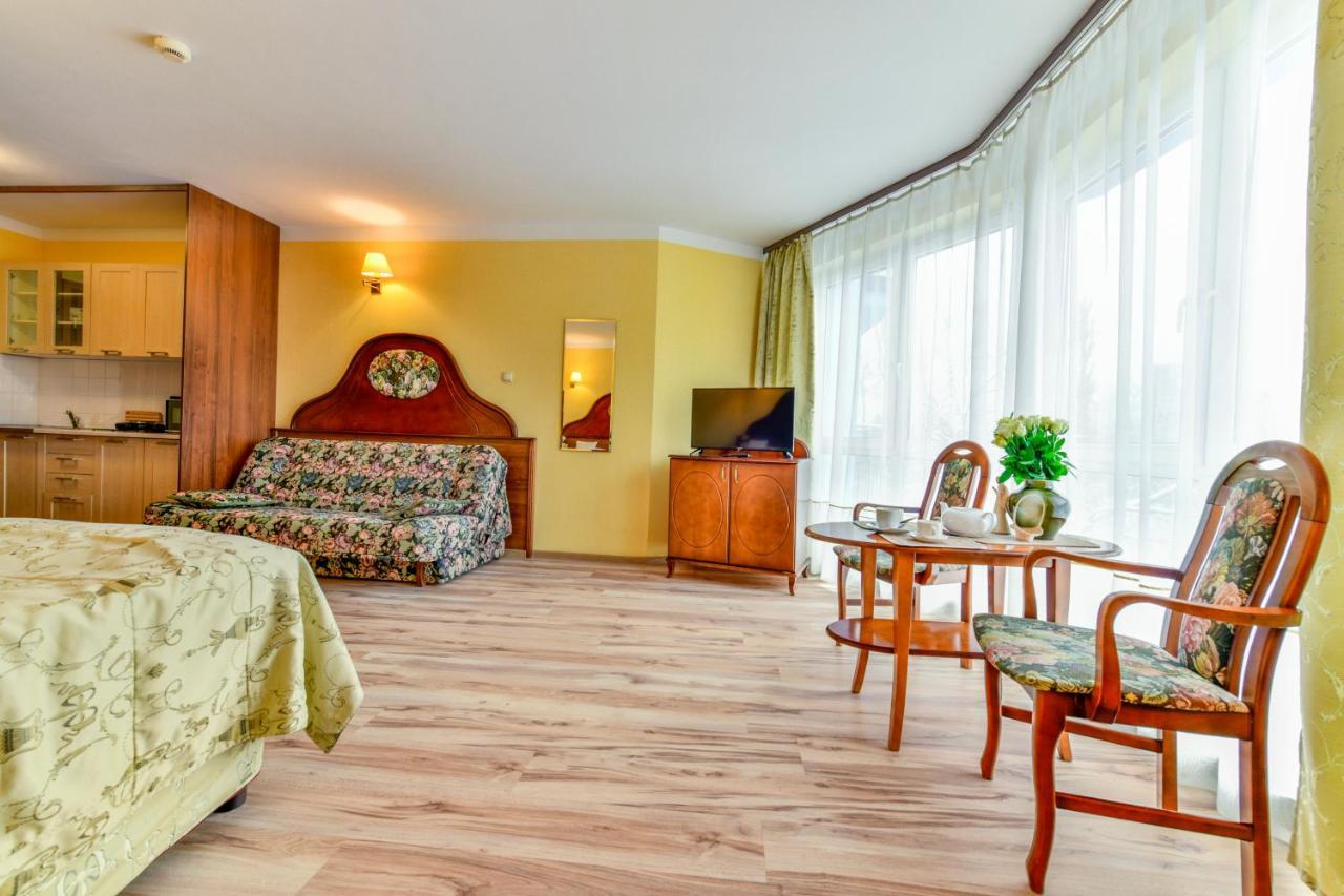 Apartamenty Sobieski Kołobrzeg Esterno foto